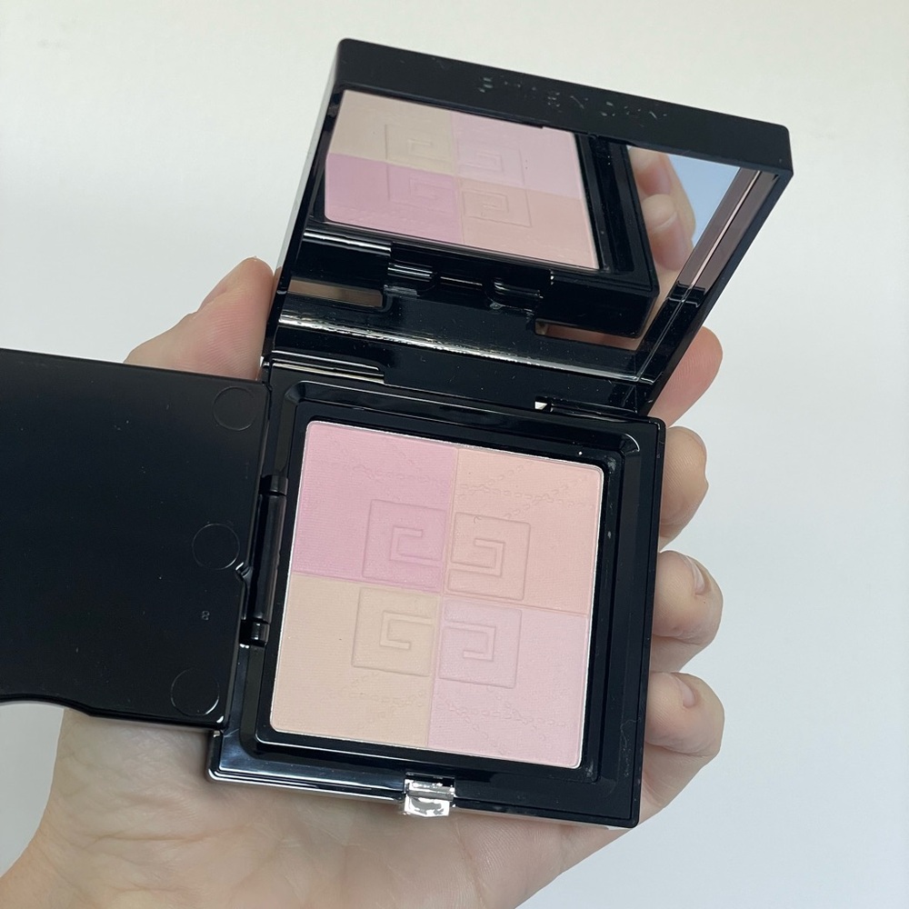 Givenchy Prisme Libre Mattifying & Blurring Setting Powder